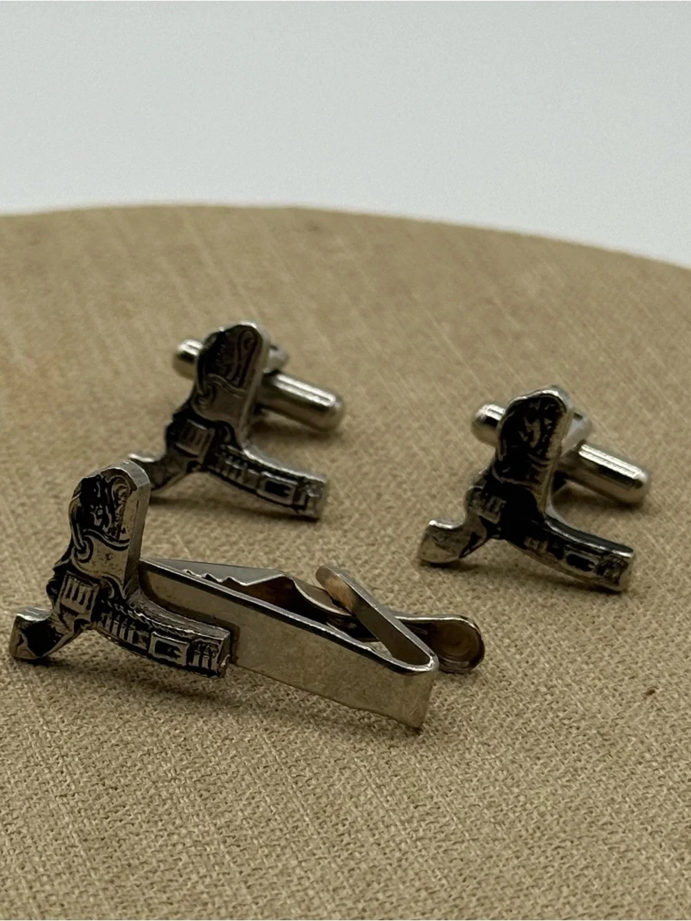 Men’s gun Cufflink and Tie Clip Set - Silver
